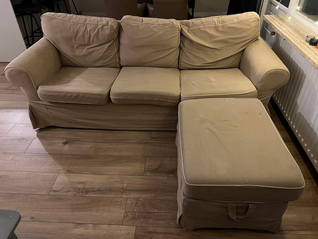 Gratis Ikea ektorp 3 zits met voetsteun, Ophalen of Verzenden, Zo goed als nieuw