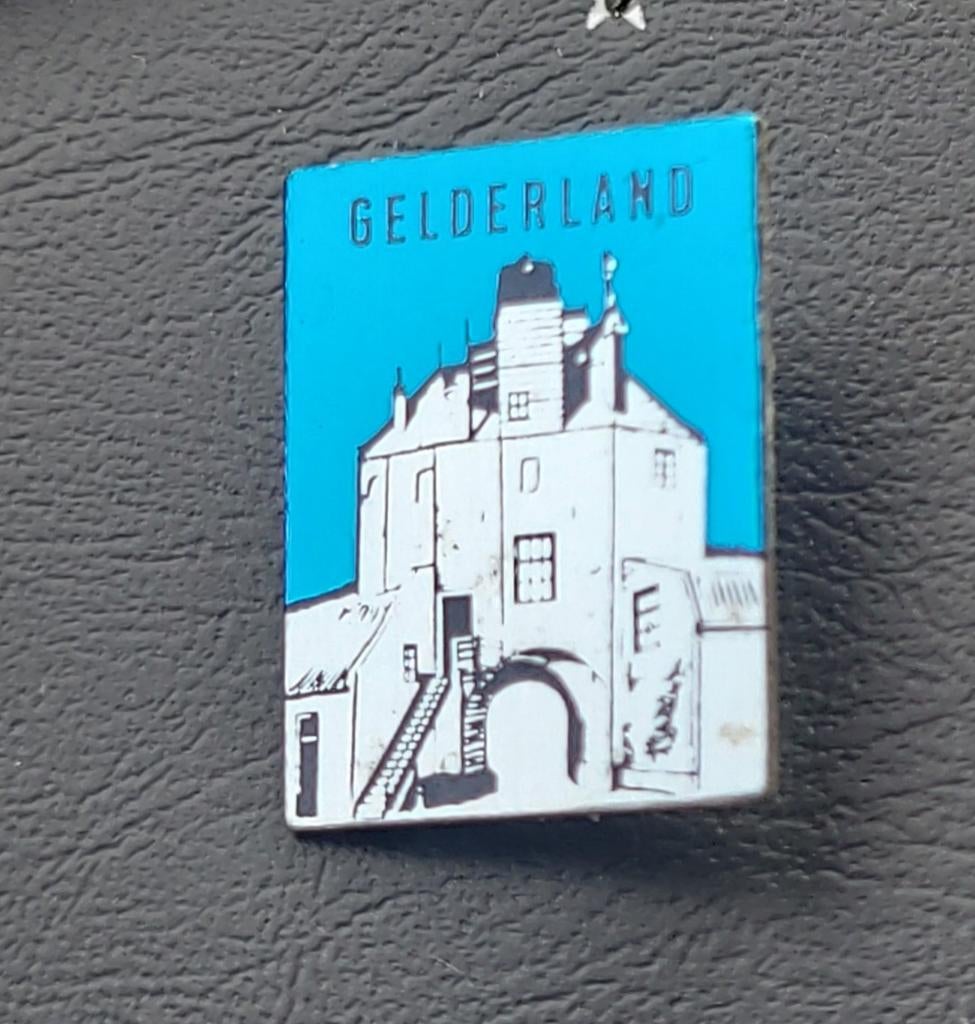 Speldje Gelderland Kasteel, Verzenden