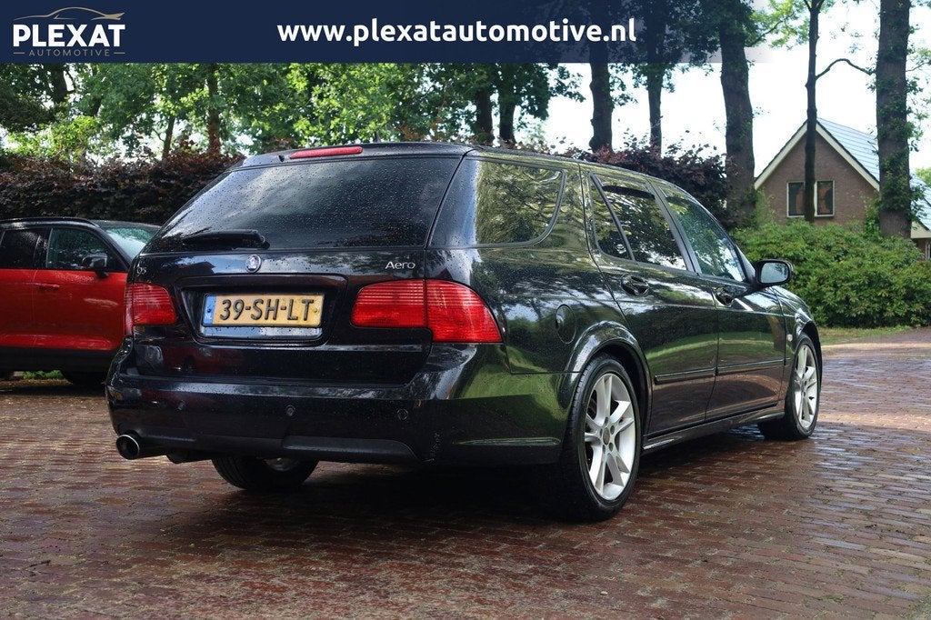 Saab 9-5 Estate 2.3 Turbo 260PK Aero Aut. | Inruilkoopje | A, Auto's, Saab, Zwart, 4 cilinders, 2290 cc, Zwart