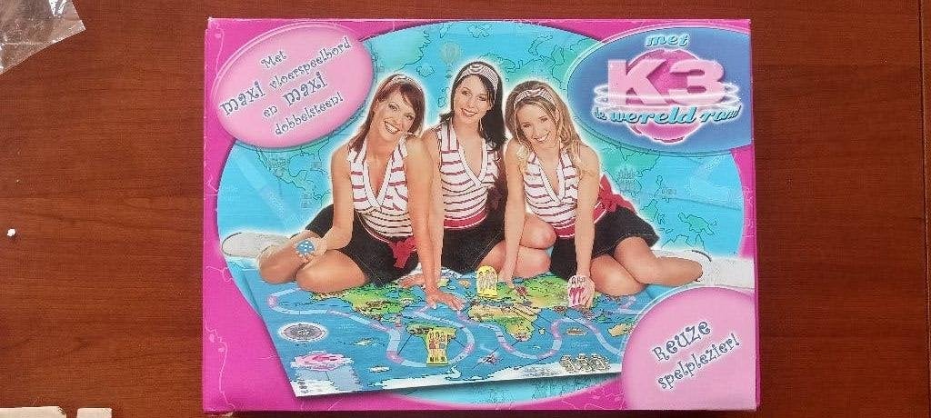 K3 Wereldreis Bordspel - Maxi Speelbord en Dobbelstenen, Drie of vier spelers, Ophalen of Verzenden, Gebruikt, Studio 100