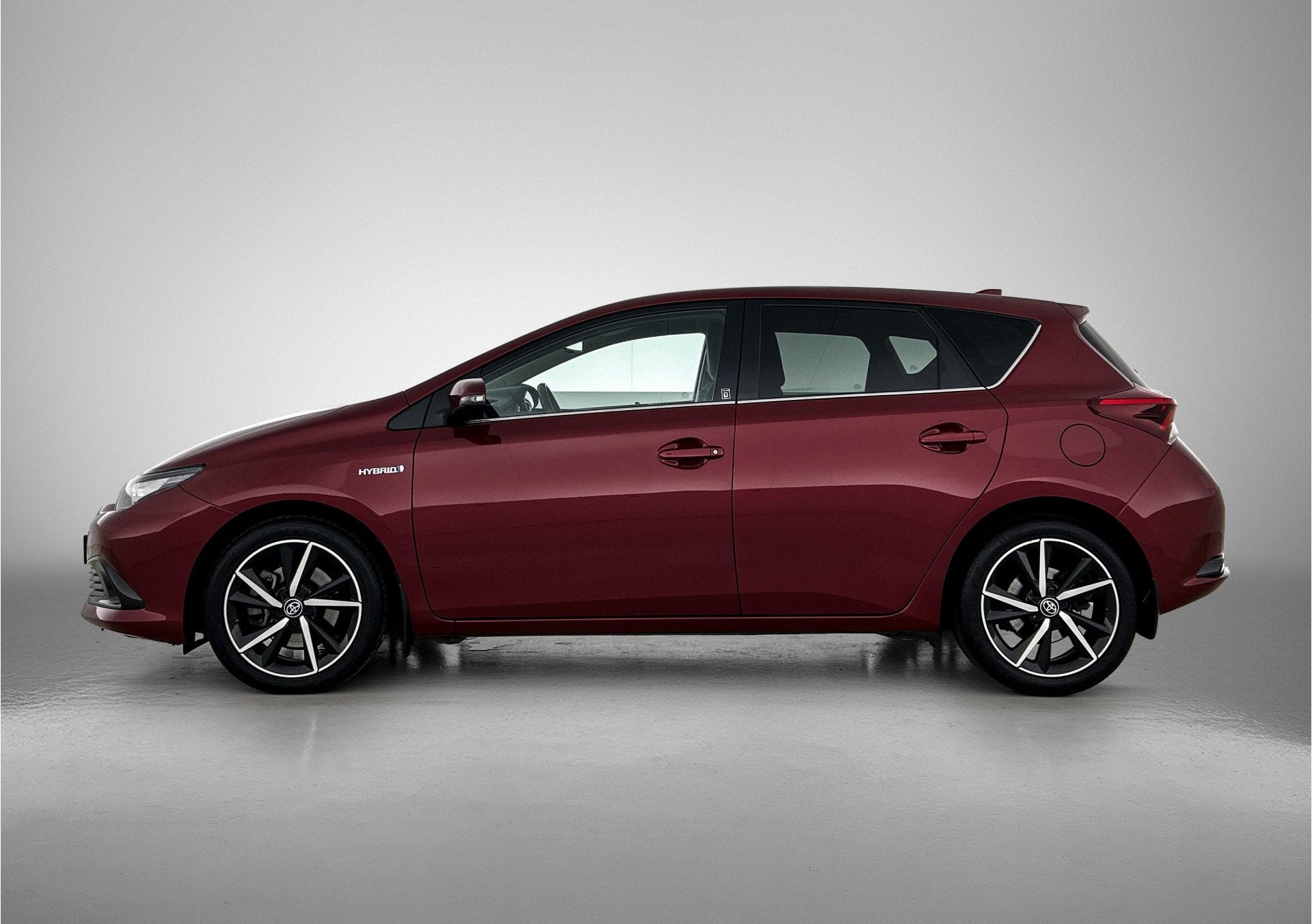 Toyota Auris 1.8 Hybrid Dynamic Go | Dealer onderhouden | St, 12 maanden, Gebruikt, Alcantara, Bedrijf