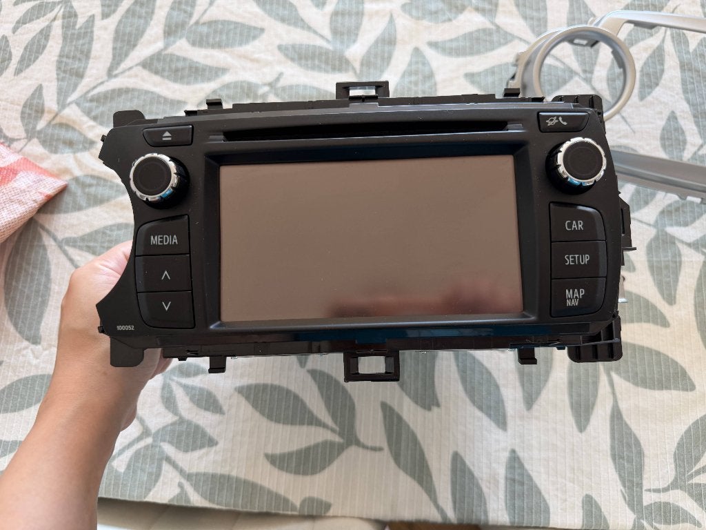 Originele Toyota Yaris 2014 multimedia/navigatie radio, Auto diversen, Ophalen, Zo goed als nieuw