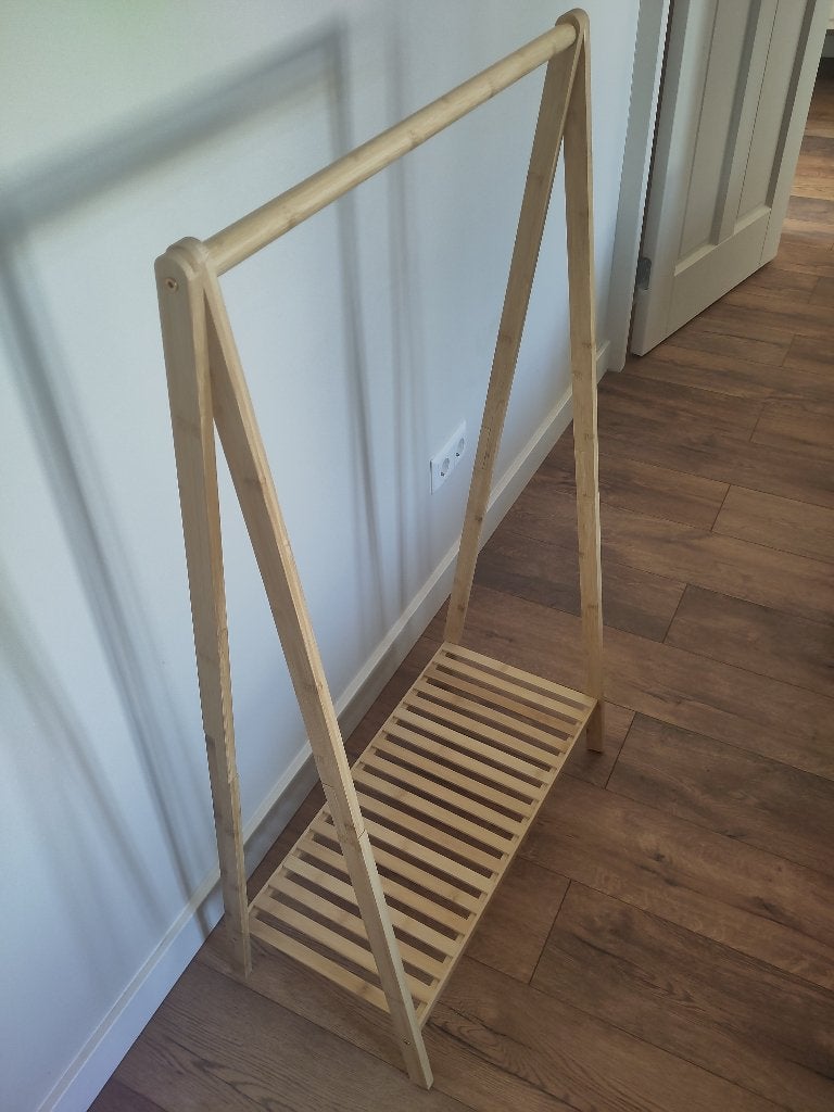 2 houten kledingrekken minimalistisch, Ophalen, Zo goed als nieuw