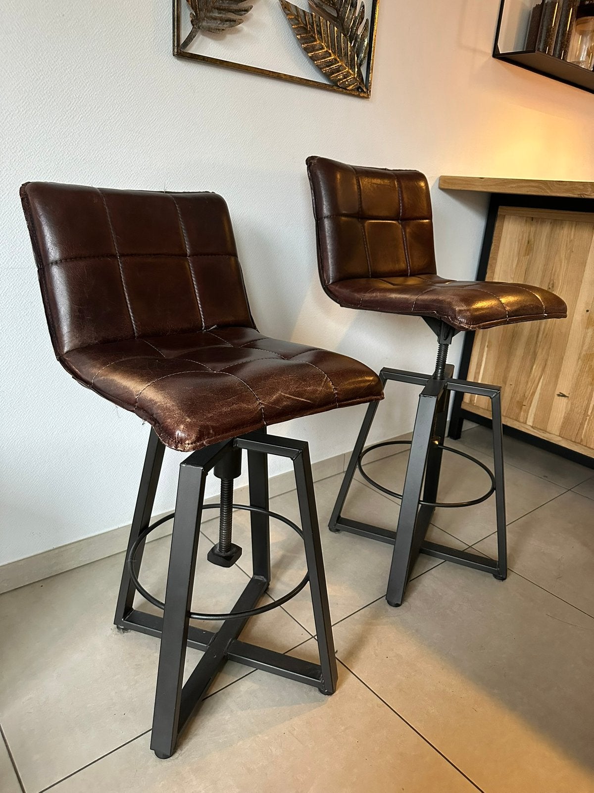 Bruin leren design barstoelen / barkrukken Klinkenberg Wonen, Huis en Inrichting, Ophalen, Gebruikt, In hoogte verstelbaar, 60 tot 90 cm