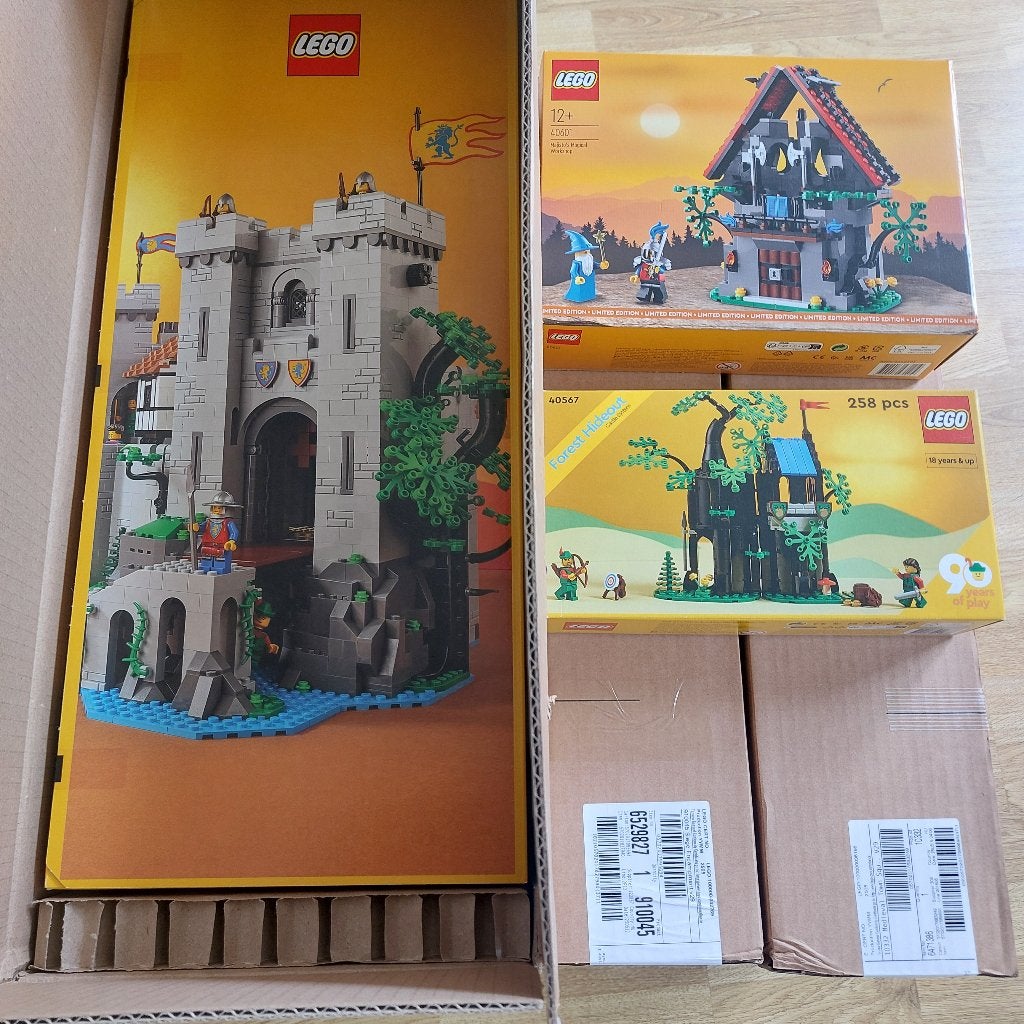 Lego castle sets 10305, 910045, 10332, 40601, 40567 en 21325, Ophalen, Nieuw, Compleet, Lego