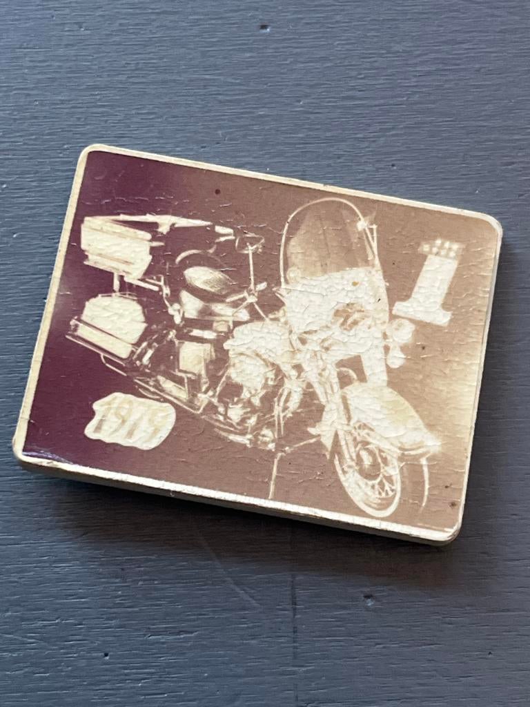 Vintage Harley Davidson kunststof speld - 4,5 cm breed, Gebruikt, Transport, Ophalen of Verzenden, Nvt