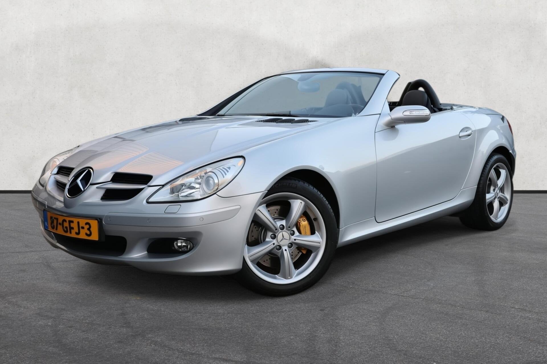 Mercedes SLK-klasse 350 | V6 | Automaat | Leder | Airscarf |, Achterwielaandrijving, Zwart, Cabriolet, 2 stoelen