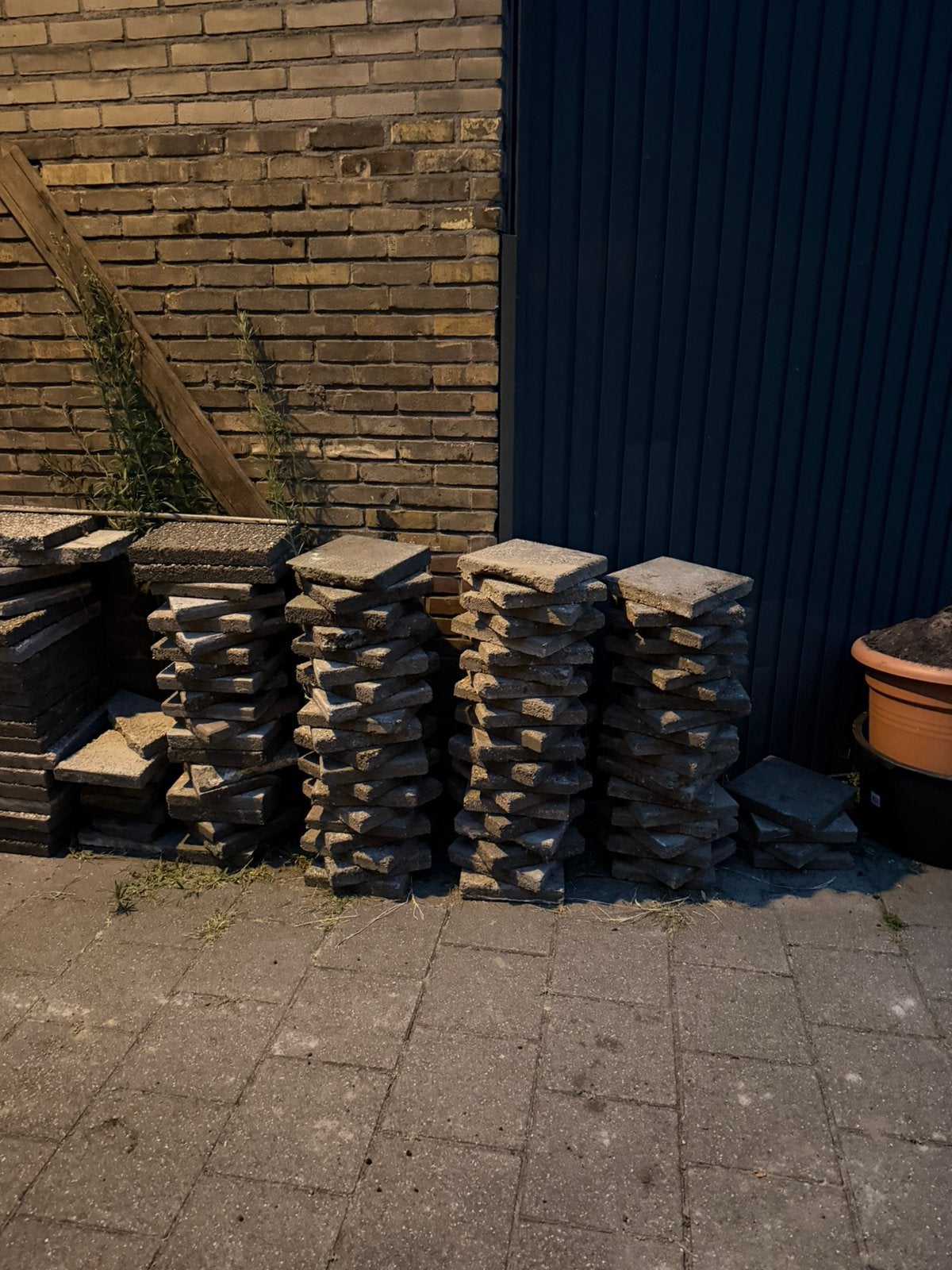 Gratis stoeptegels, Tuin en Terras, Tegels en Klinkers, Ophalen, Gebruikt, Overige typen, 10 m² of meer