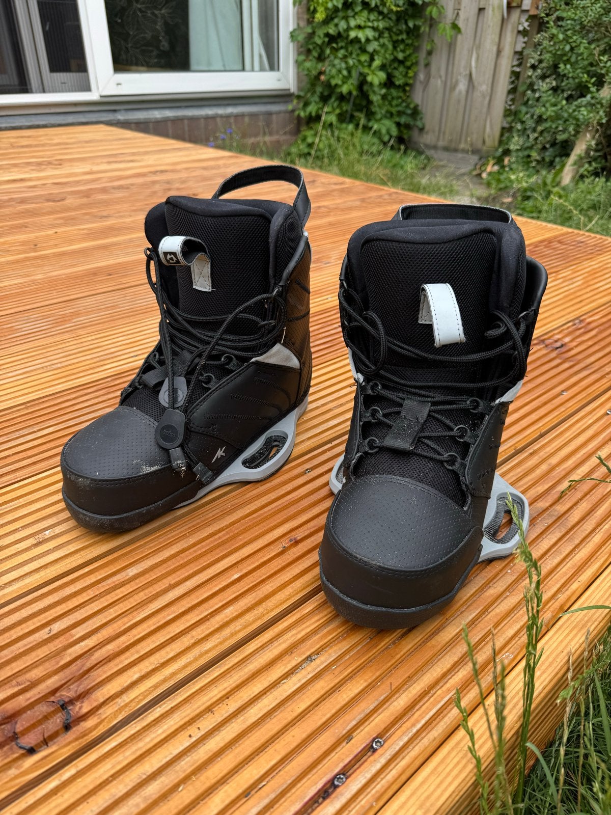Durable Supply Co. Wakeboardboots - Maat EU 45/46, Watersport en Boten, Wakeboarden, Verzenden, Gebruikt