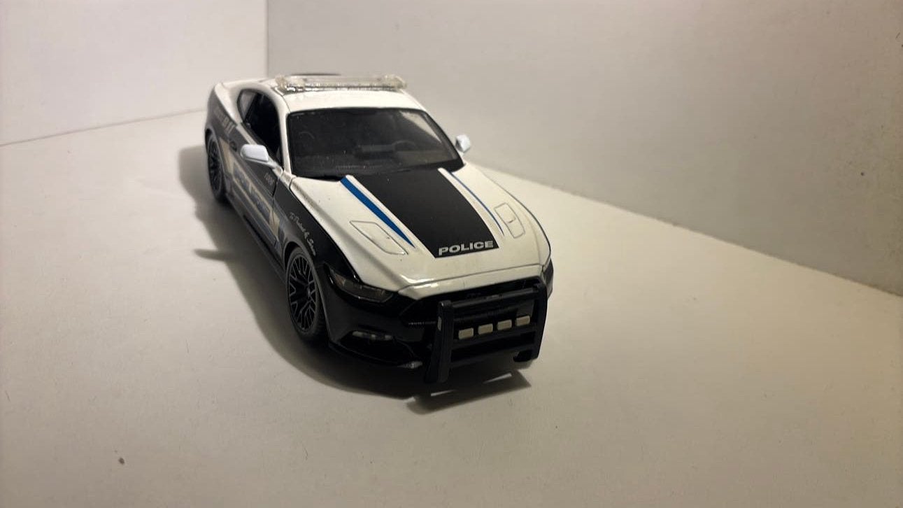 Ford mustang gt 2015 police maisto 1.18, Hobby en Vrije tijd, Maisto, Ophalen of Verzenden, A, A
