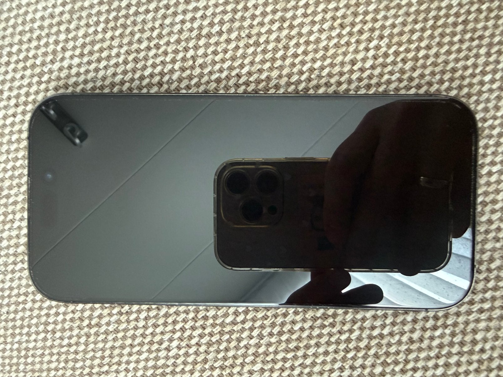 Foto 4 van Apple iPhone 16 pro black 256GB - batterij 88%