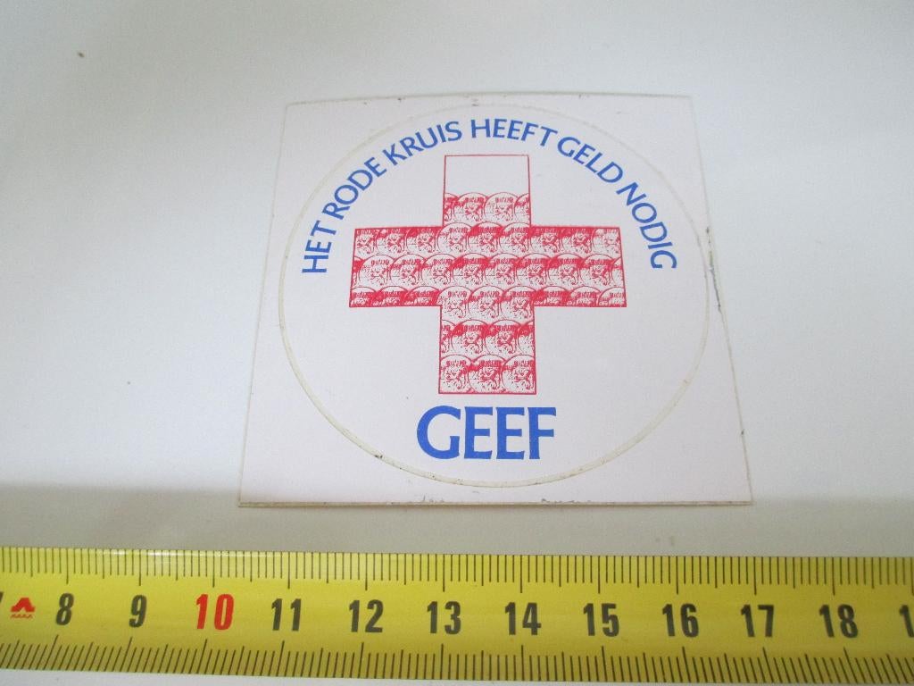 sticker Het rode kruis heeft geld nodig  GEEF, Ophalen, Zo goed als nieuw