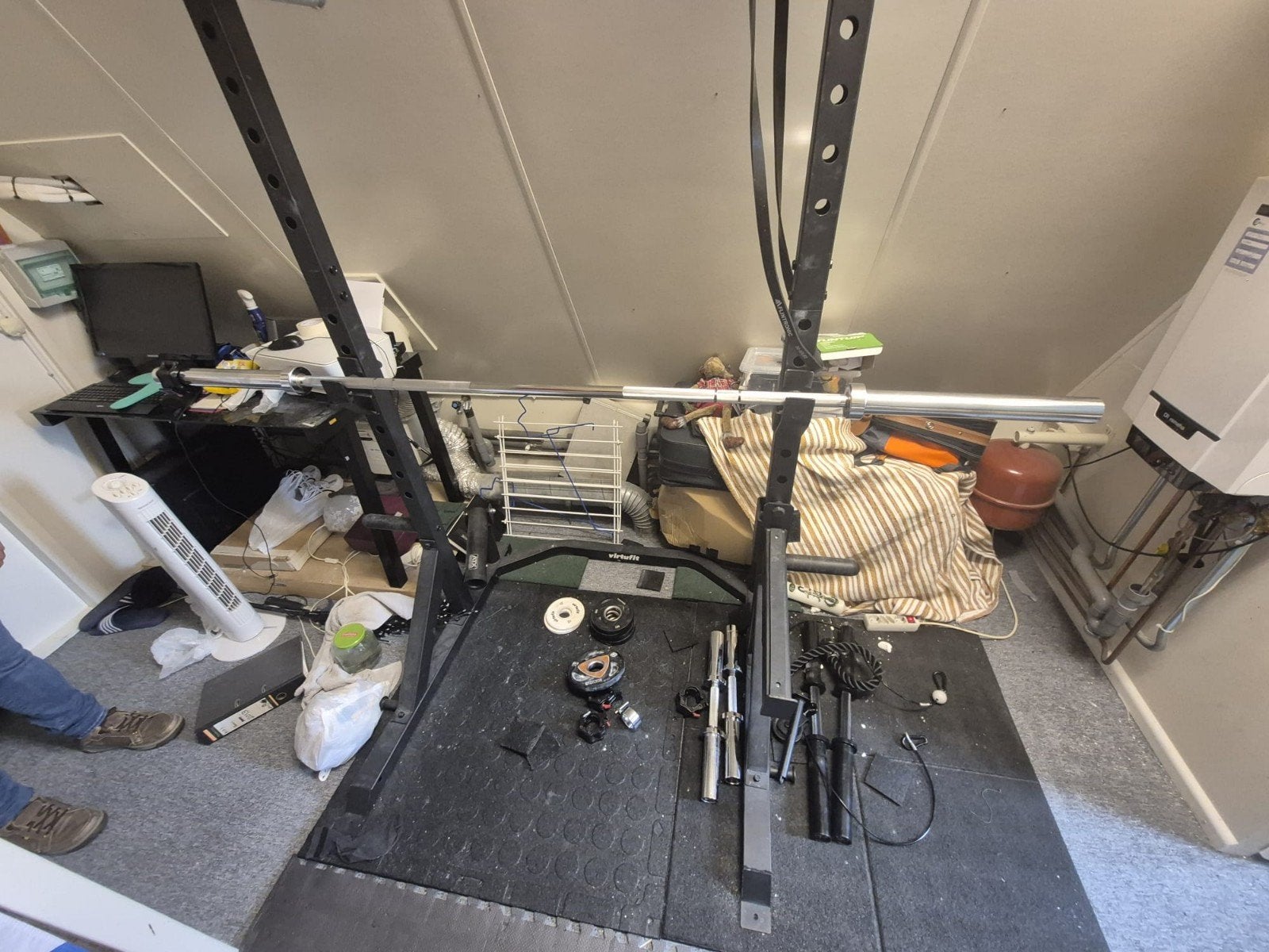 Squat Rack met Halterstang - Ideaal voor Thuisgym, Sport en Fitness, Fitnessmaterialen, Ophalen, Gebruikt, Rug, Halterstangen