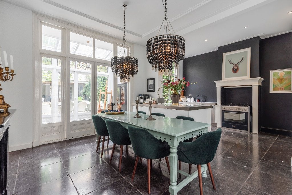 Keuken tafel met 8 eetkamer stoelen, Ophalen, Gebruikt, Klassiek/modern, 6 tot 8 stoelen