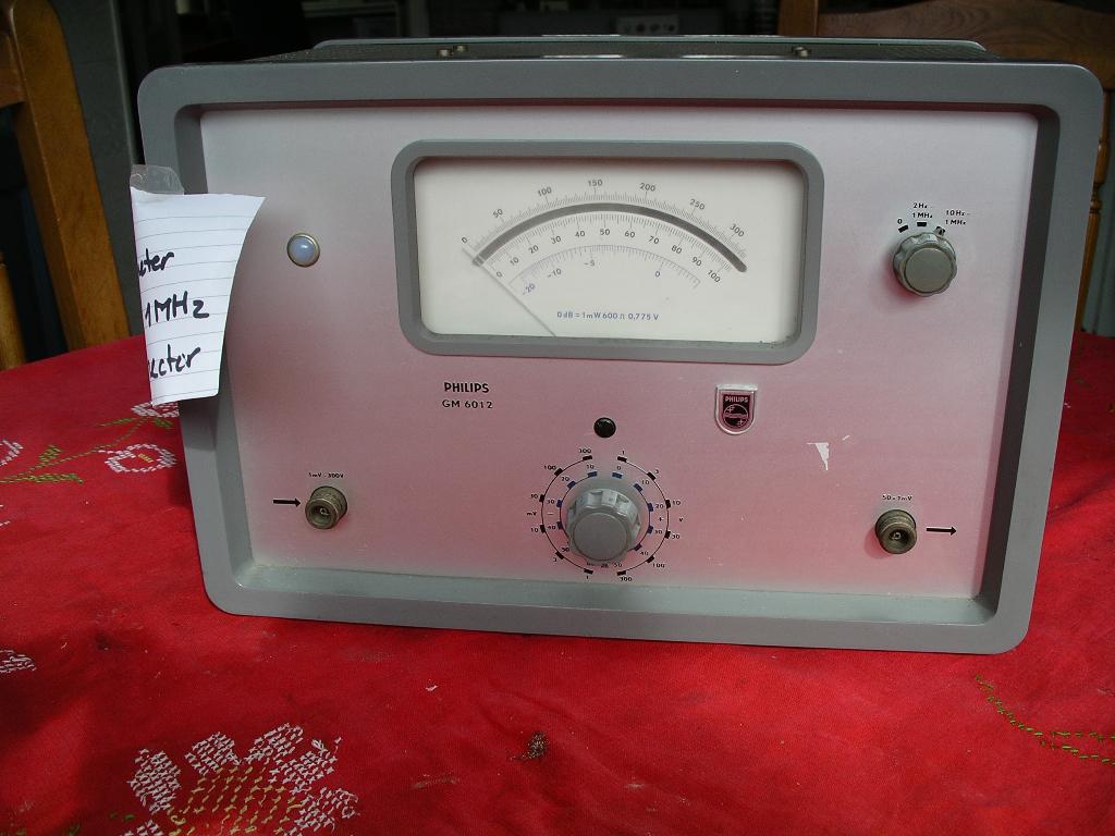Te koop oude mV meter 10 Hz/1 Mhz Philips, Ophalen of Verzenden, Gebruikt, Ontvanger
