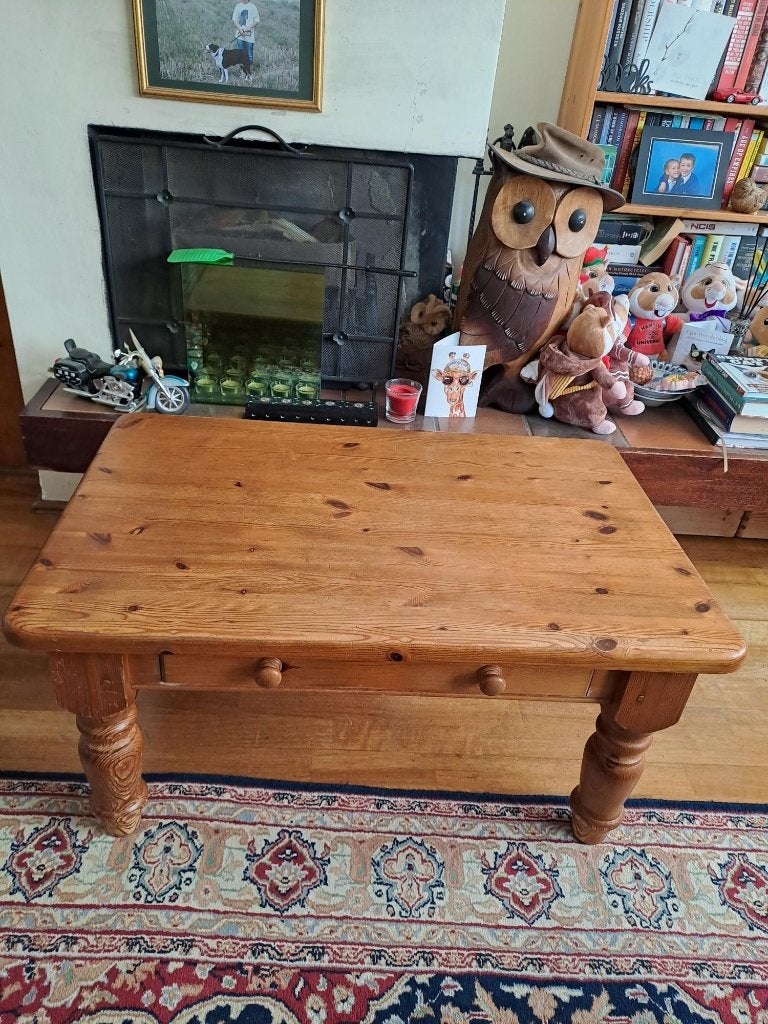 Antieke massief grenen salontafel, Huis en Inrichting, Tafels | Salontafels, Ophalen, Gebruikt, 50 tot 100 cm, Klassiek