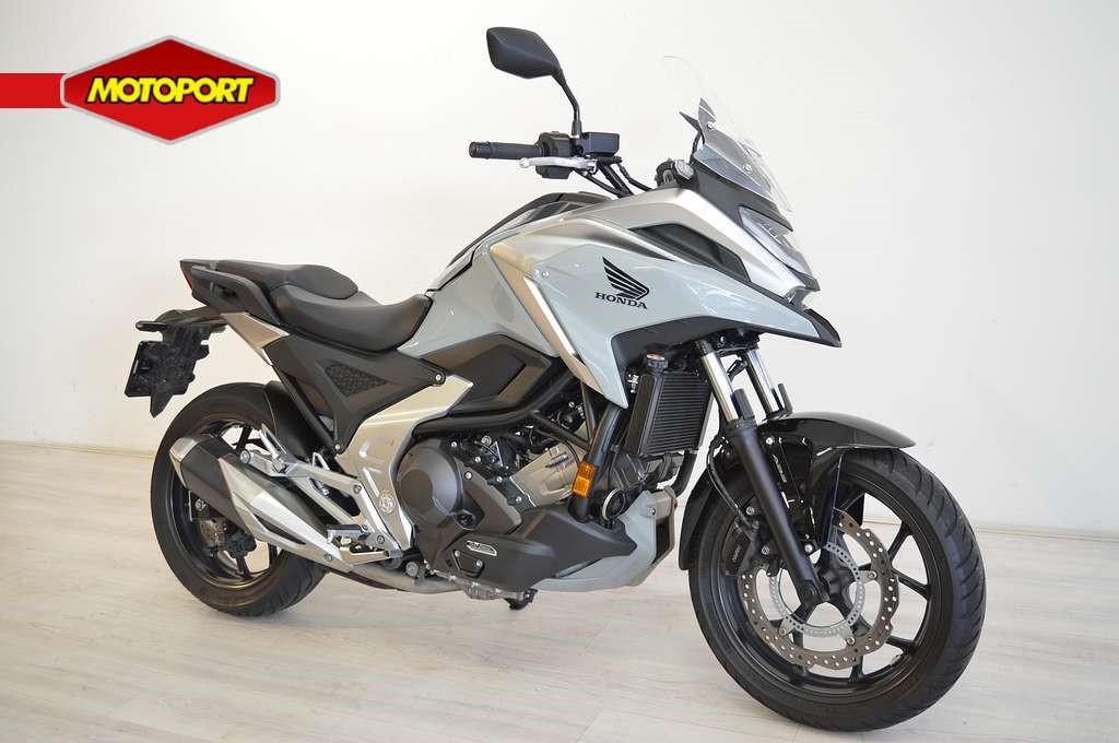 Honda NC 750 X DCT (bj 2024), Wijngaardveld 1
9300  AALST, BE, Bedrijf, Mc.benelux@honda-eu.com, Toermotor