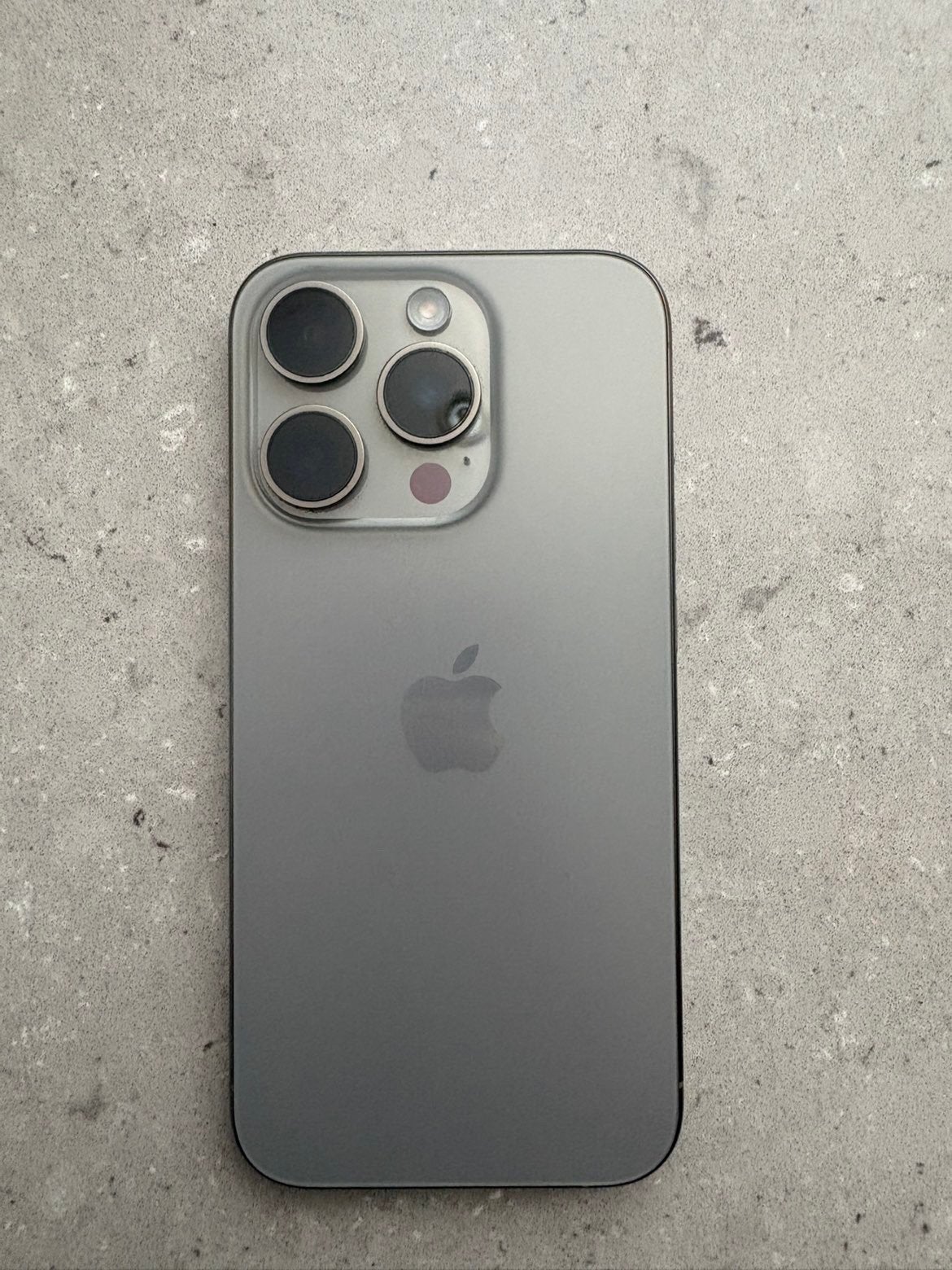 Iphone 15 pro, Ophalen, Gebruikt, Glas, Grijs