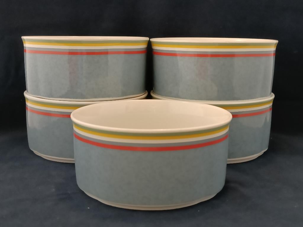 Villeroy & Boch Switch 1 - vijf ronde schaaltjes, Huis en Inrichting, Keuken | Servies, Zo goed als nieuw, Schaal of Schalen, Overige stijlen