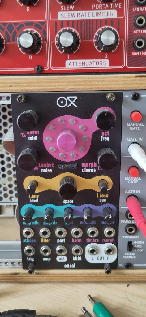 Oxi Coral en Behringer 140 ADSR, Overige merken, Gebruikt, Met midi-aansluiting, Overige aantallen