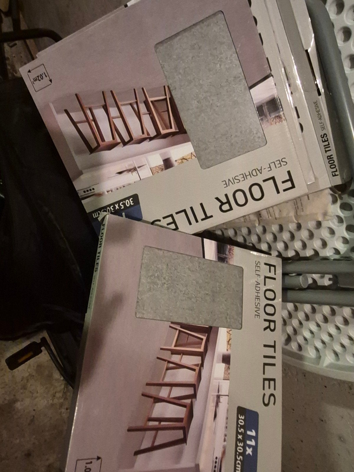 Zelfklevende vloertegels 30.5x30.5cm - 1.02m² per pak, Doe-het-zelf en Verbouw, Tegels, Ophalen, Overige materialen, Nieuw, 20 tot 40 cm