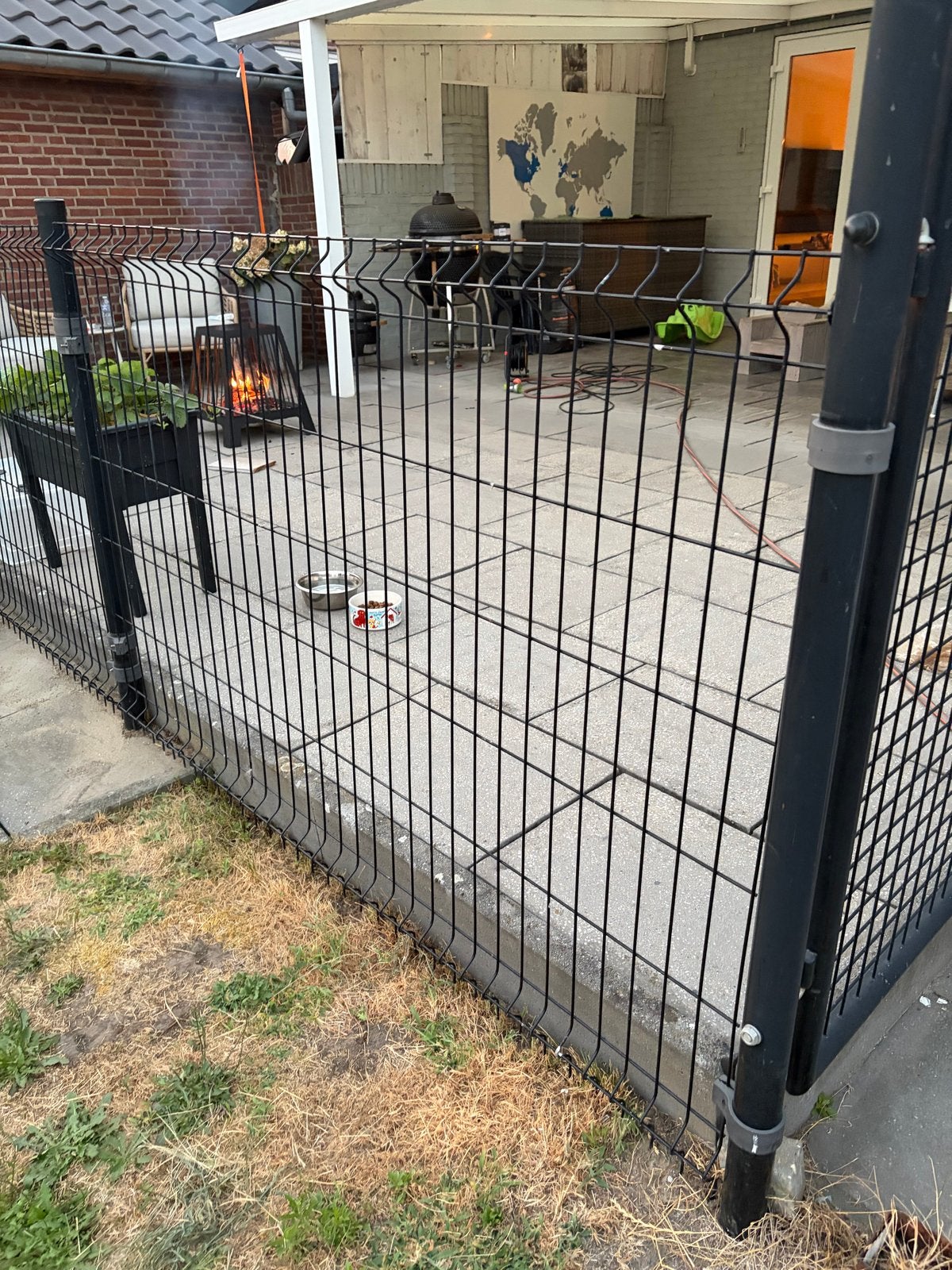 Zwart Dubbelstaafmat Hekwerk met Poort - 650cm + 97cm, Tuin en Terras, Tuinhekken en Hekwerk, Ophalen, Met poort, Gebruikt, Dubbelstaafmat hekwerk