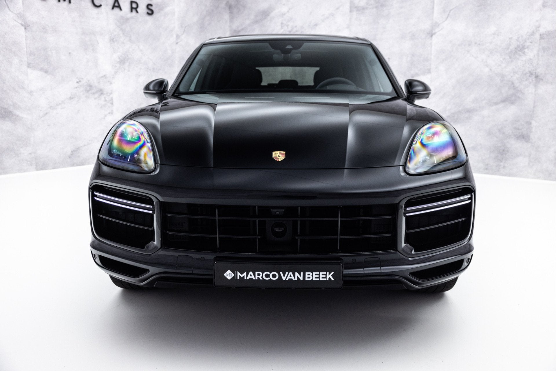 Porsche Cayenne 4.0 Turbo | Pano | 4W Sturing | 22" GT | Bur, Auto's, Porsche, Automaat, Gebruikt, 138 €/maand, Zwart