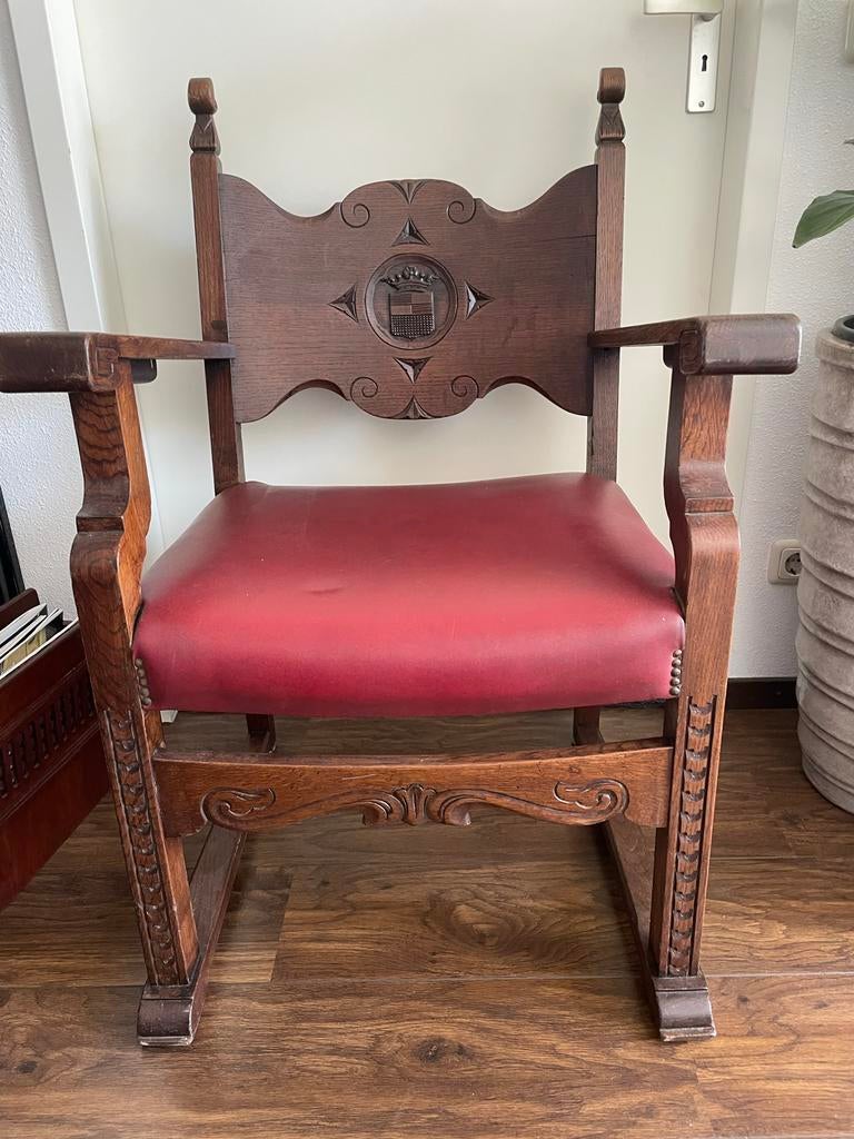 2 Antieke stoelen met rood leer, Antiek en Kunst, Antiek | Meubels | Stoelen en Banken, Ophalen