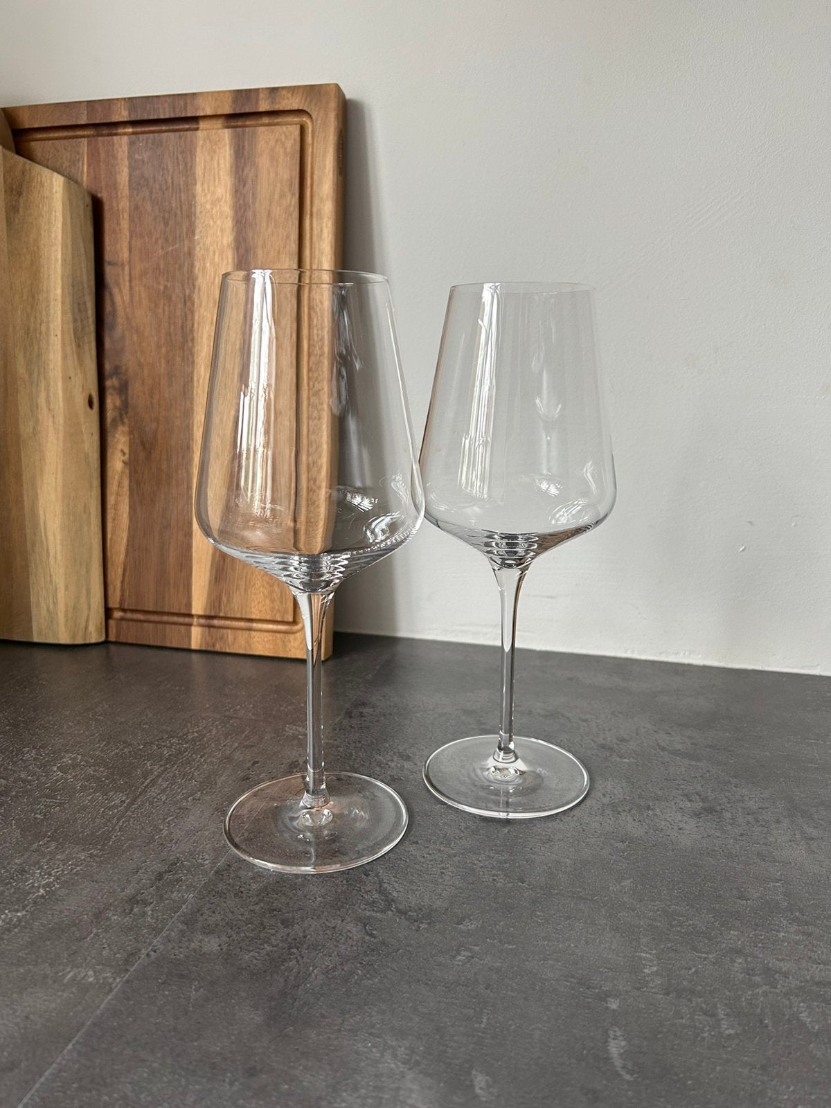 2x rode wijn glazen. Vivo - Villeroy en Boch Group, Huis en Inrichting, Ophalen, Glas, Overige stijlen, Glas of Glazen