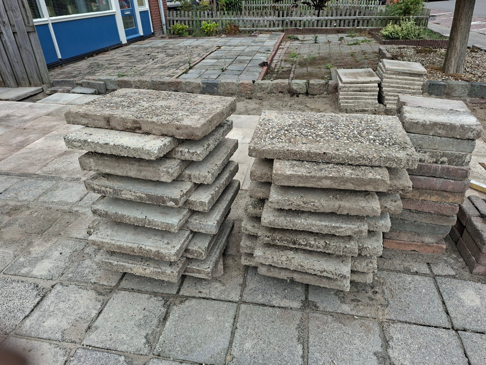 Gratis grindtegels op te halen in Eelde, Ophalen, Gebruikt, Beton, Terrastegels