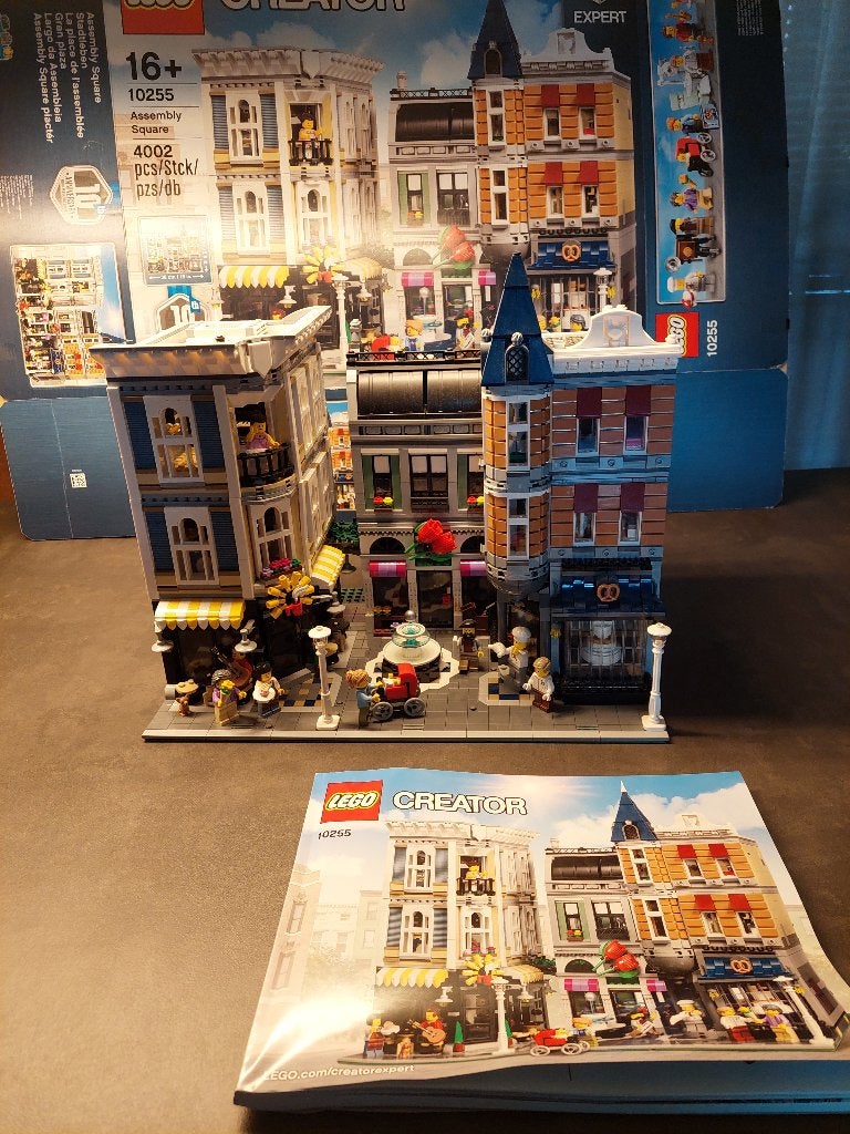 Lego Creator Expert 10255 Assembly Square, Ophalen, Lego, Zo goed als nieuw, Compleet