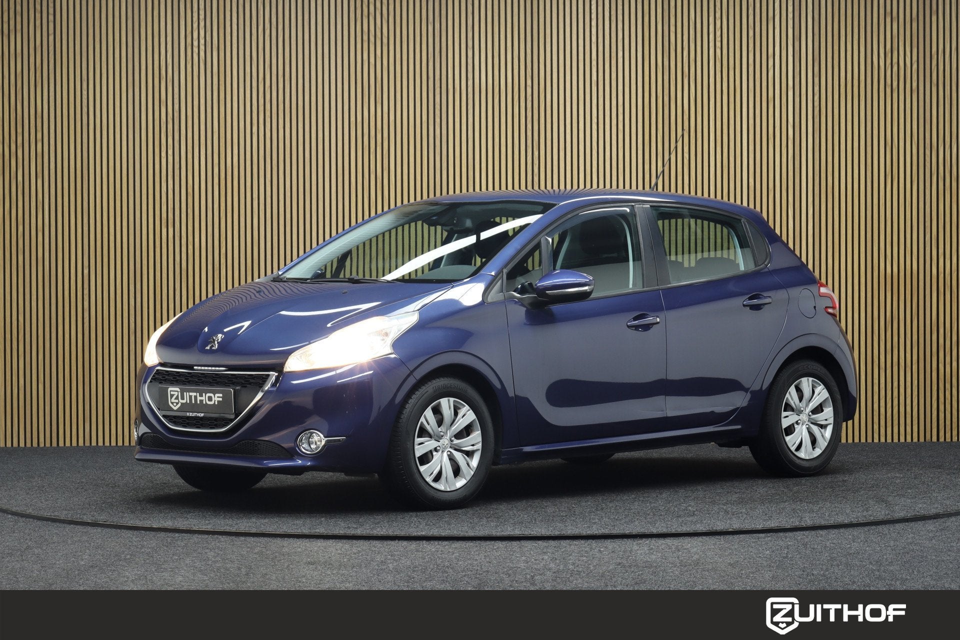 Peugeot 208 1.2 VTi Envy | Cruise-control | Navigatie | Clim, Auto's, Peugeot, Euro 5, Stof, Gebruikt, 1199 cc