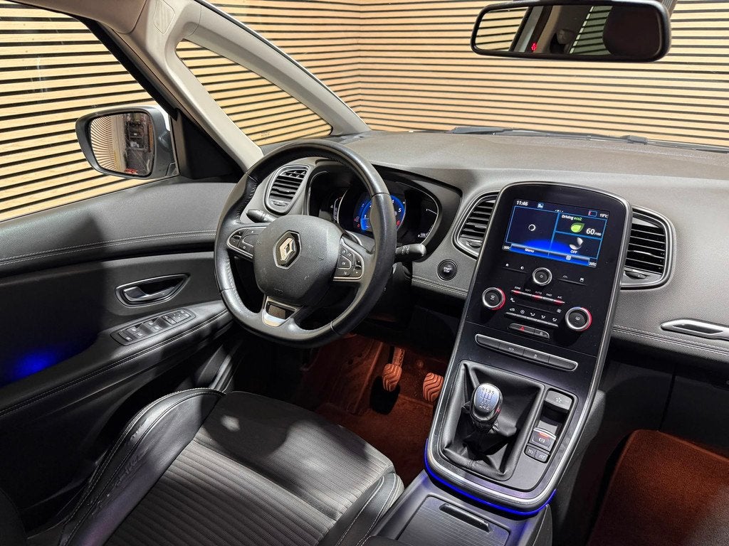 Renault Grand Scénic 1.2 TCe Intens | Airco | Cruise | Trek, Auto's, Renault, Gebruikt, Euro 6, 4 cilinders, Handgeschakeld