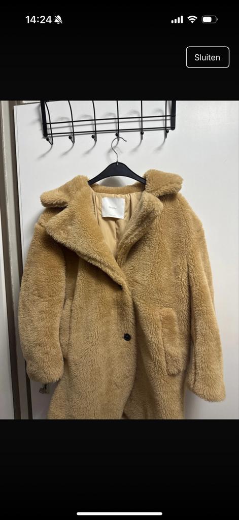 Bershka teddy jas maat S, Ophalen of Verzenden, Zo goed als nieuw, Maat 36 (S), Beige