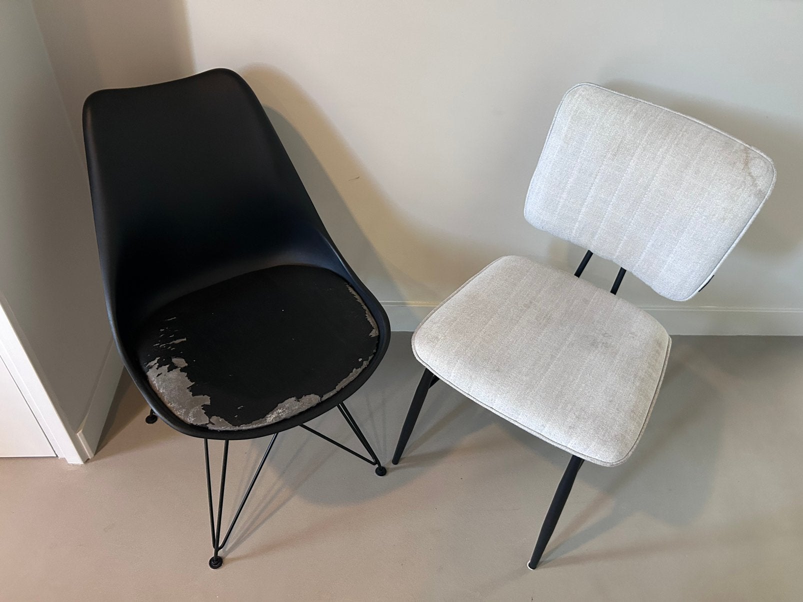 2 gratis eetkamerstoelen, Huis en Inrichting, Ophalen, Gebruikt, Twee