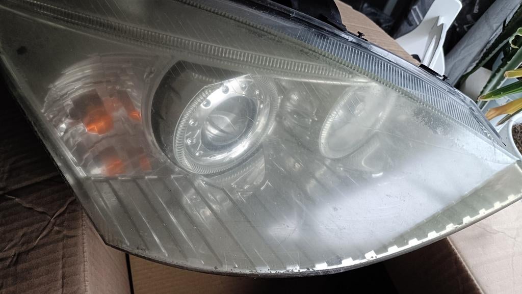 Angel Eyes koplampen Ford Focus Mk1 (aangepast), Auto-onderdelen, Verlichting, Ophalen
