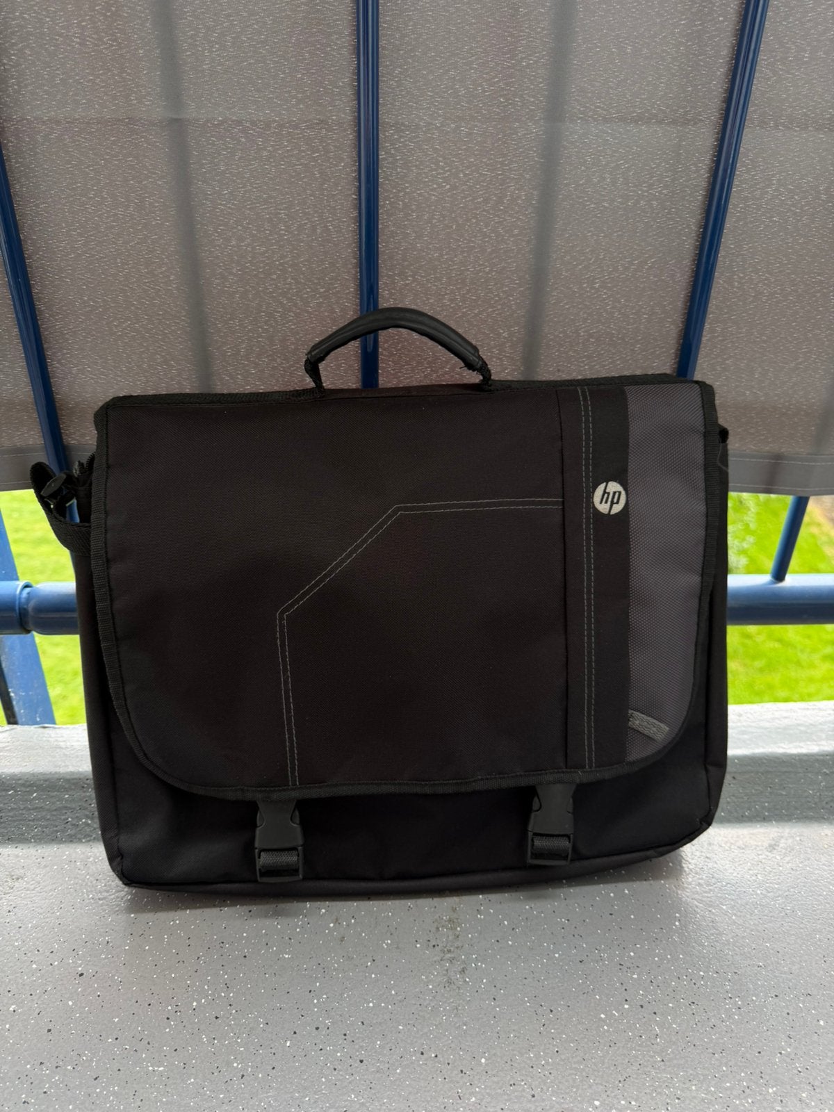 Originele HP Laptoptas 15,6 inch - Zwart, Ophalen of Verzenden, 15 inch, Zo goed als nieuw, Aktetas