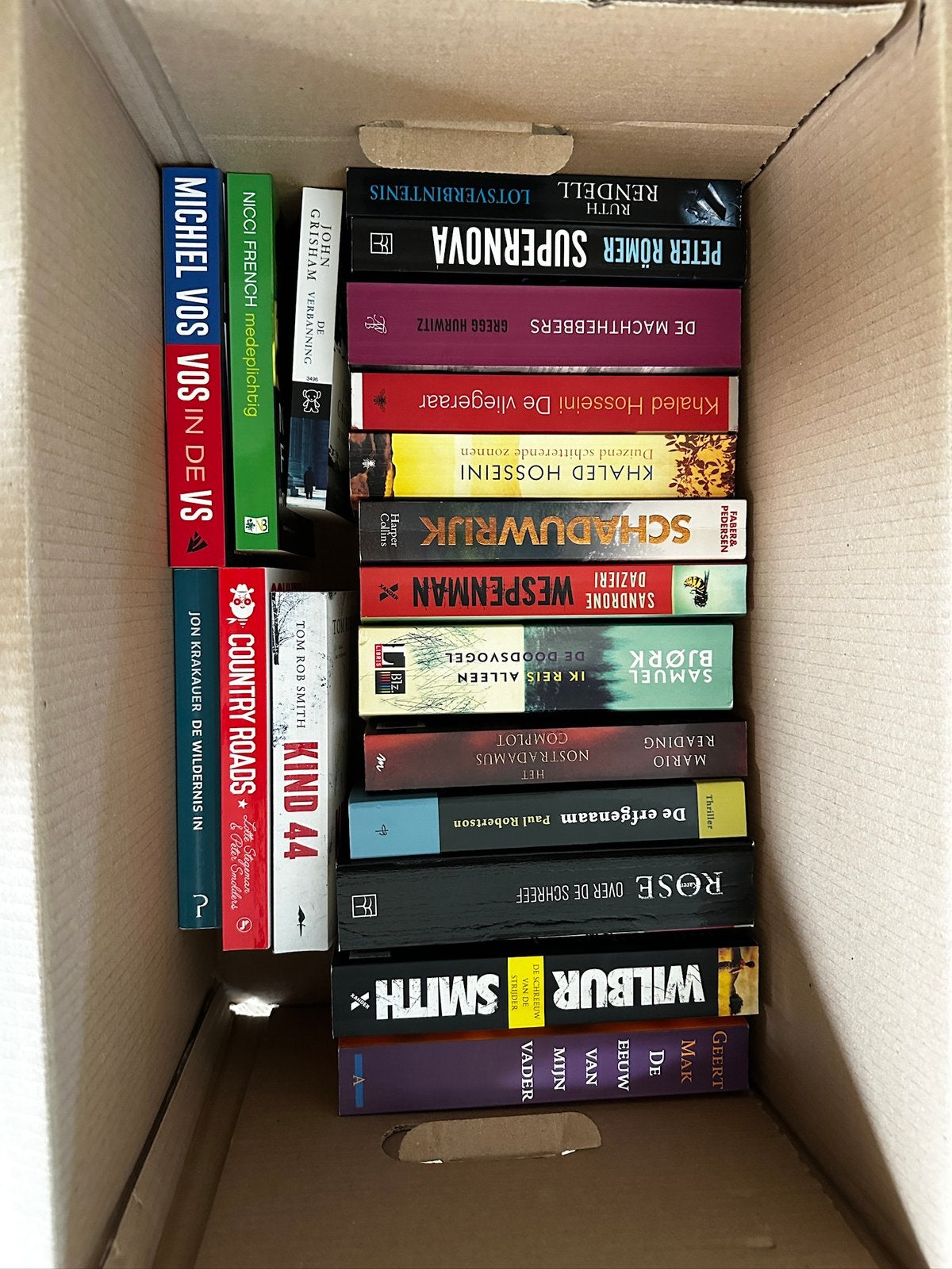 Doos met boeken, totaal 26, Ophalen, Zo goed als nieuw, Verschillende onderwerpen