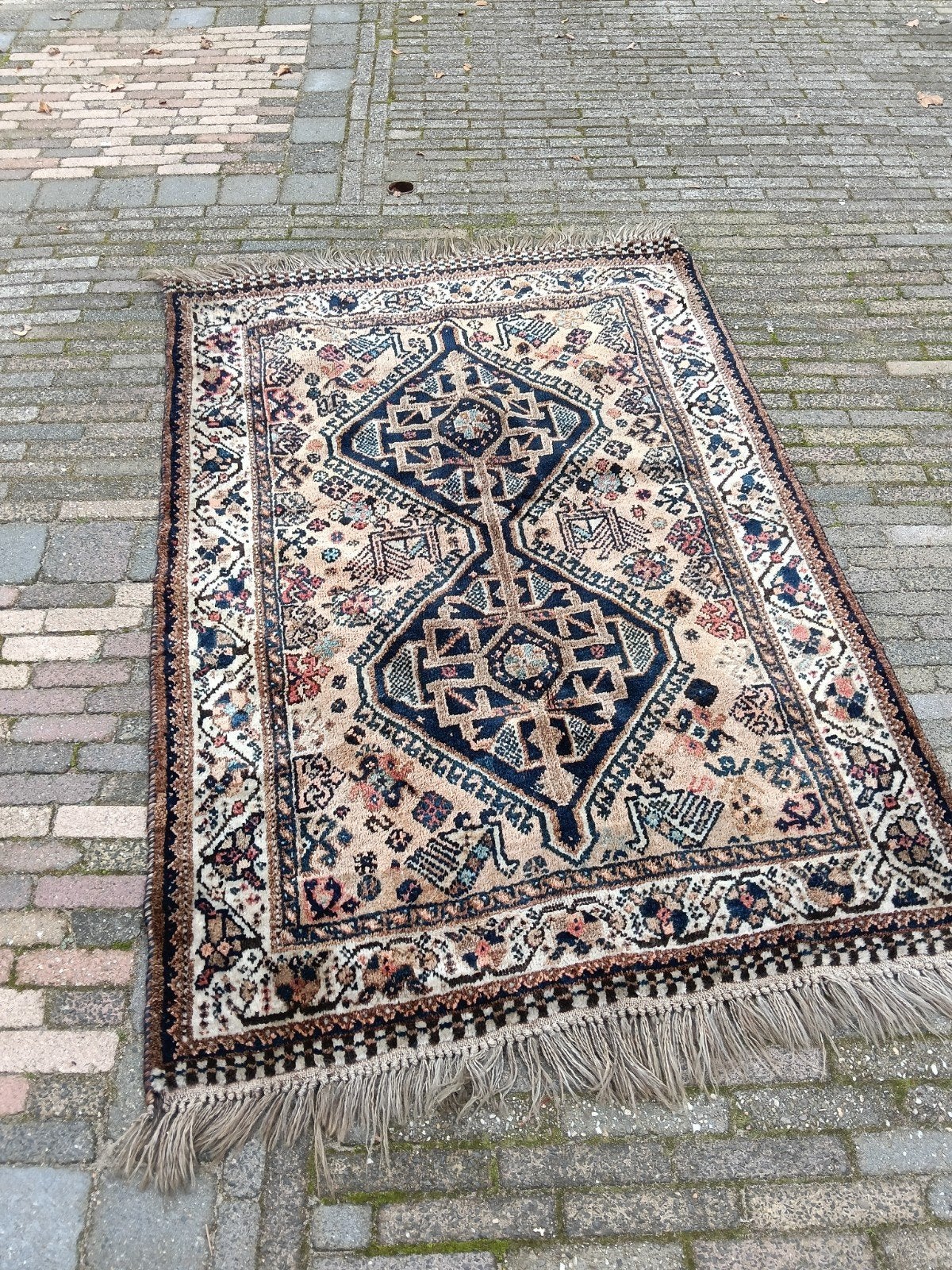 Vintage Perzisch tapijt met traditioneel patroon, Huis en Inrichting, Gebruikt, Blauw, 100 tot 150 cm, Ophalen of Verzenden