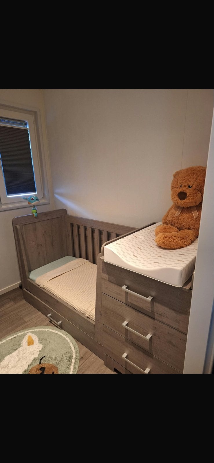 Ledikant met commode - Compleet babybed, Kinderen en Baby's, Babywiegjes en Ledikanten, Ophalen of Verzenden, Zo goed als nieuw