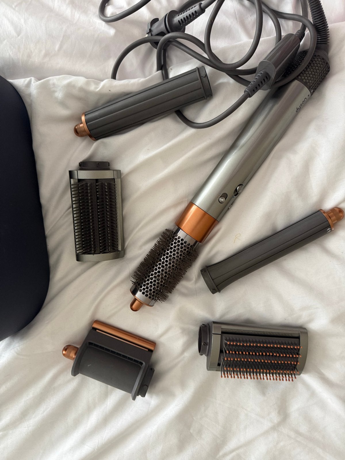 Dyson Föhnborstel met 5 opzetstukken en doos, Ophalen, Gebruikt, Haarverzorging