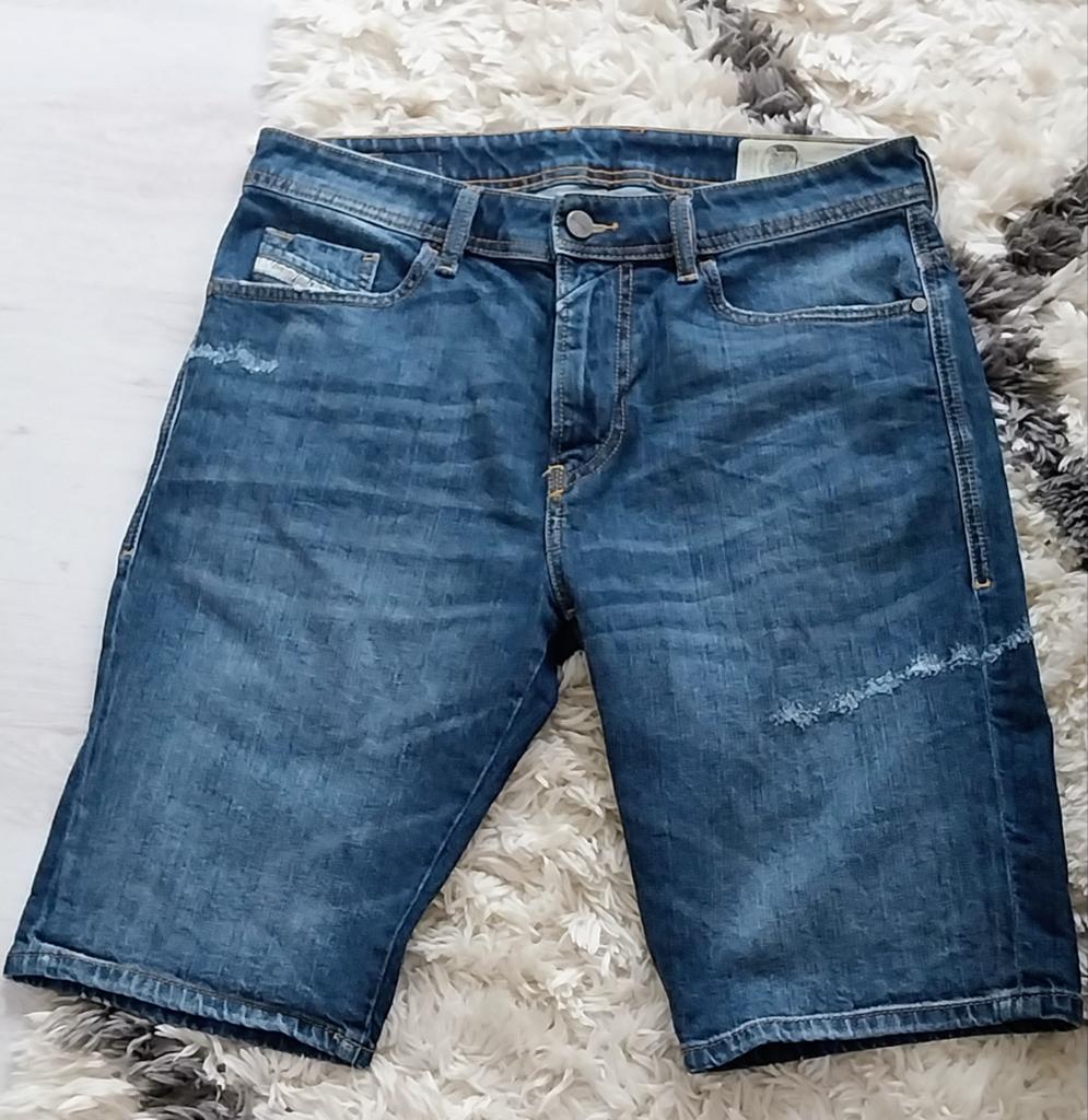 Diesel spijkerbroek shorts - Maat W32, Kleding | Heren, Spijkerbroeken en Jeans, Diesel, Blauw, W32 (confectie 46) of kleiner