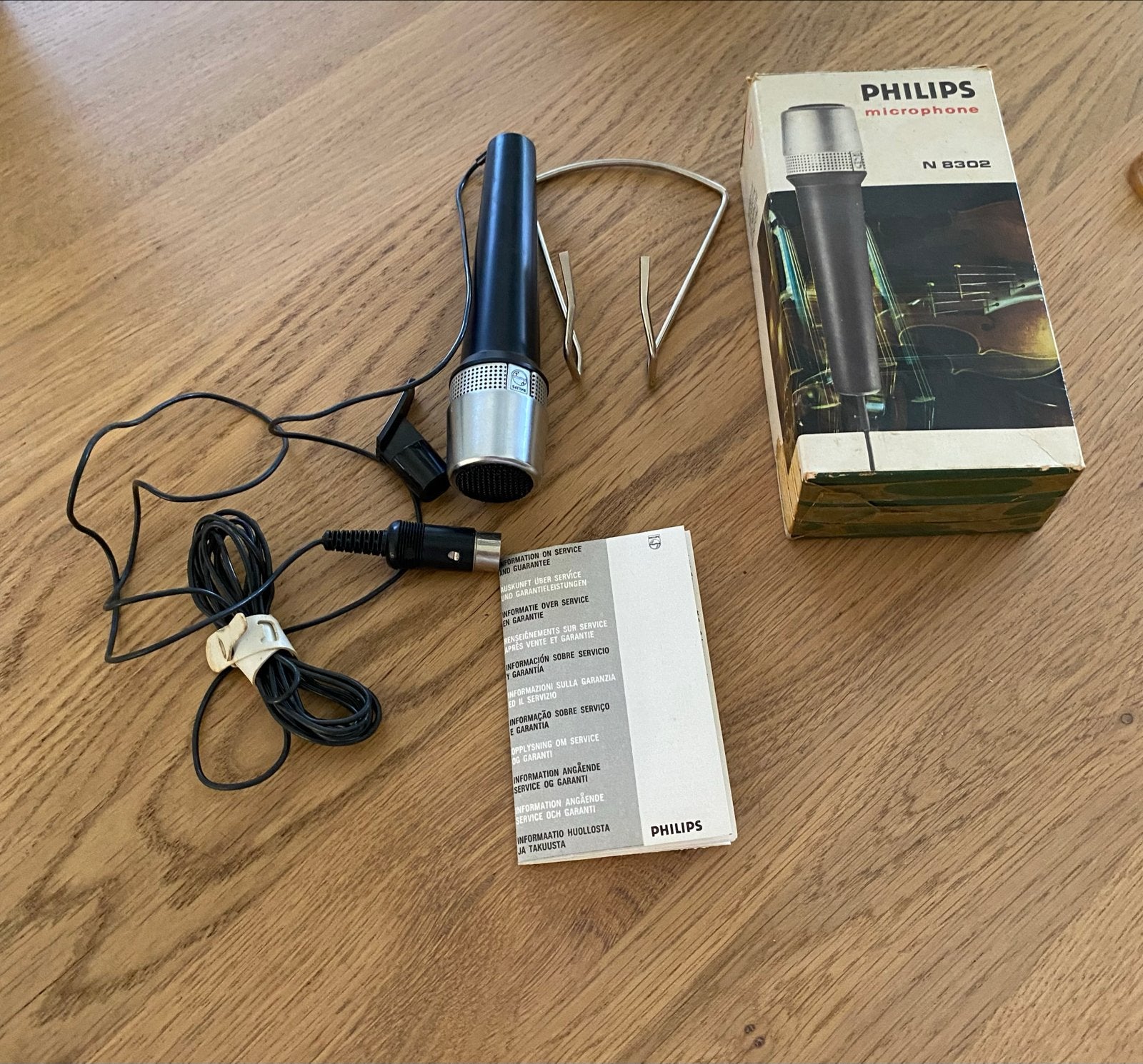 Vintage Philips N 8302 Dynamische Microfoon (1968), Muziek en Instrumenten, Microfoons, Ophalen of Verzenden, Gebruikt, Overige typen