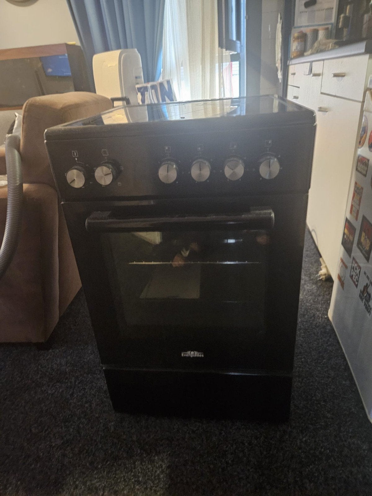 Elektrisch Fornuis met Oven - Gebruikt, Witgoed en Apparatuur, Fornuizen, Ophalen, Gebruikt, 60 cm of meer, 4 kookzones