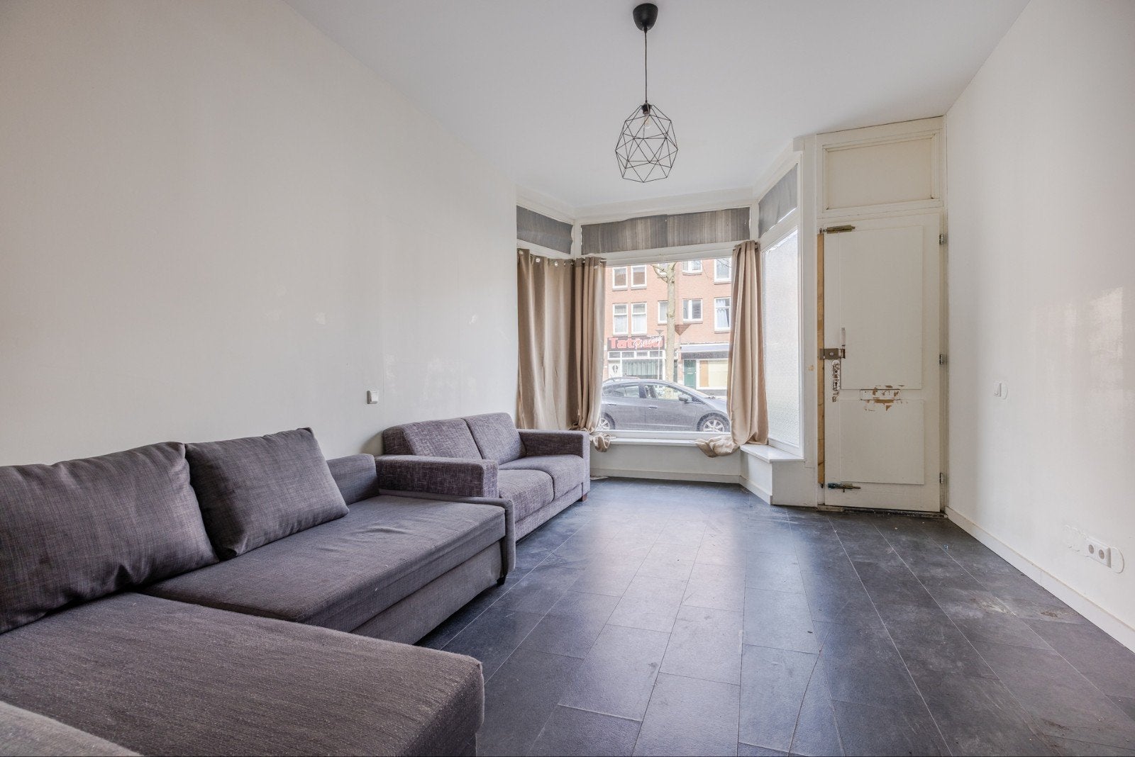 VERY SPACIOUS FURNISHED HOUSE IN ROTTERDAM, Huizen en Kamers, 223 m², Tussenwoning, Rotterdam, 7 kamers