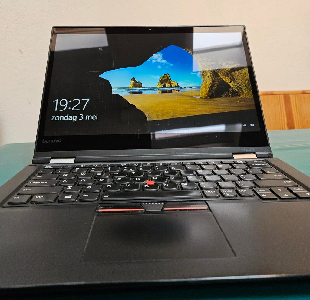 Lenovo Yoga 370 Thinkpad core i5-7200 CPU, 2 tot 3 Ghz, Qwerty, 8 GB, 13 inch