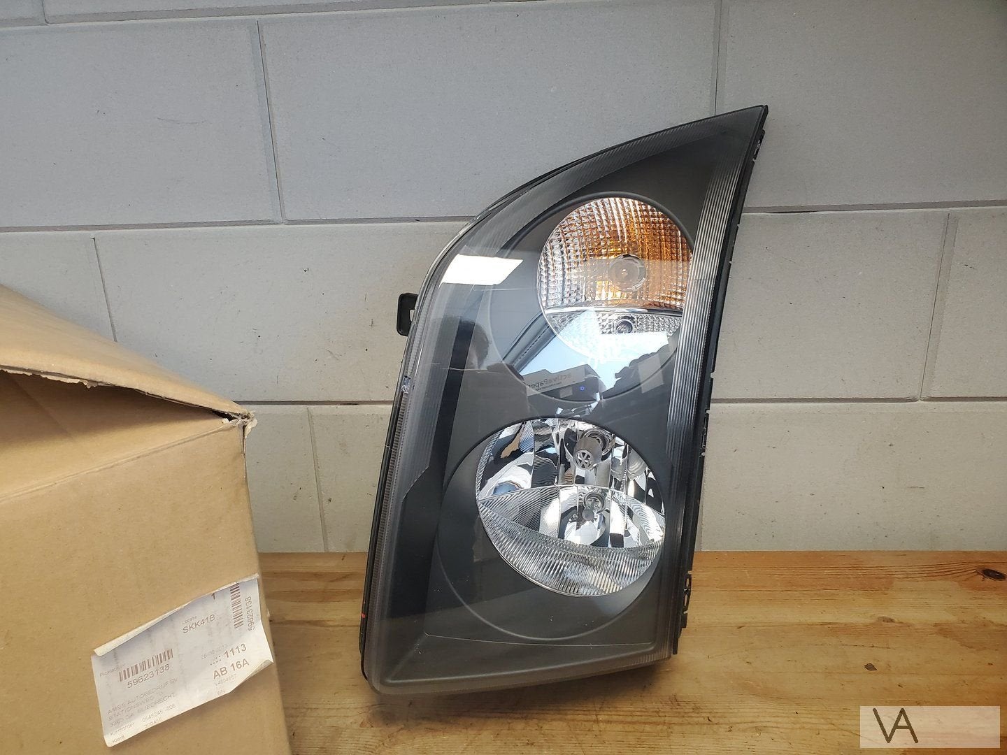 VW Volkswagen Crafter 2006 -2013 koplamp links NIEUW in doos, Gebruikt, -, Volkswagen, -