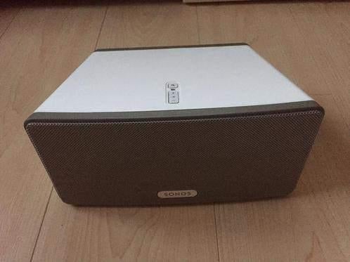 Sonos Play 3 (wit), op Vogels standaard., Ophalen, Zo goed als nieuw, 60 tot 120 watt, Sonos