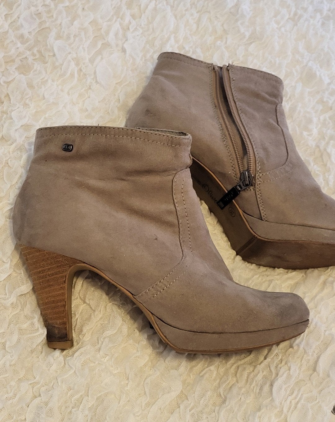 S Oliver maat 38 enkellaarsje, Kleding | Dames, Beige, Lage of Enkellaarzen, Ophalen of Verzenden, S.Oliver