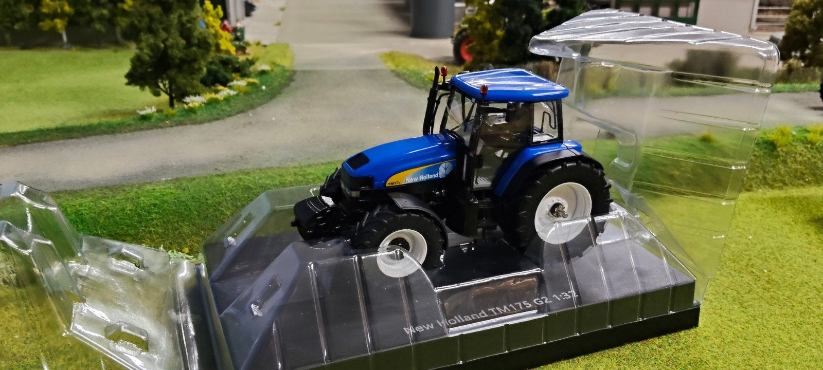 New Holland TM 175 G2 Ros, Hobby en Vrije tijd, R, Tractor of Landbouw, Nieuw, Ros